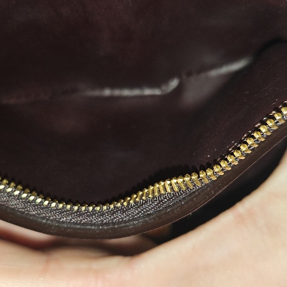 Louis Vuitton Victorine Leather Wallet - Amarante Vernis **Rare Find** - Picture 12 of 14